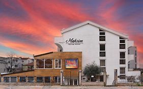Hotel Maksim